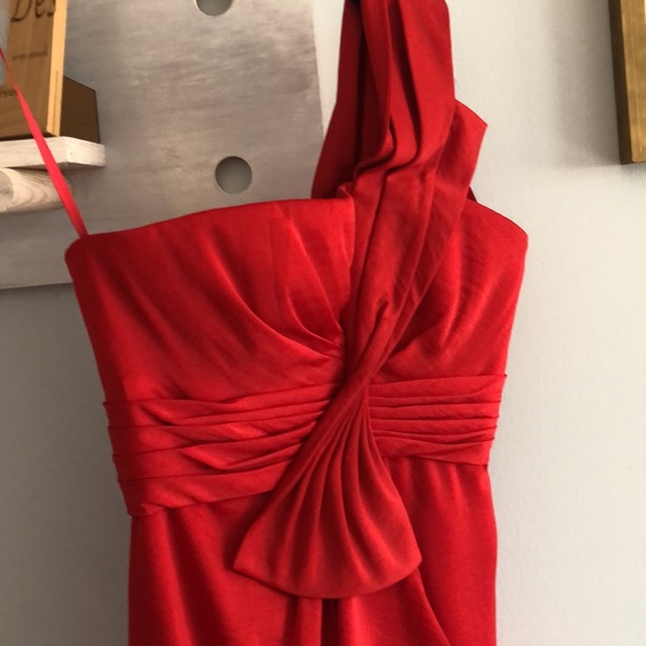 BCBG Mac Azeria left shoulder red dress. - Picture 3 of 3